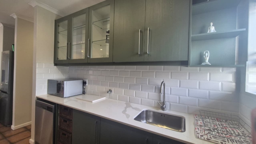 To Let 3 Bedroom Property for Rent in Myburgh Park Western Cape